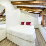 Cozy Attic In The Center Of דירה סוריה