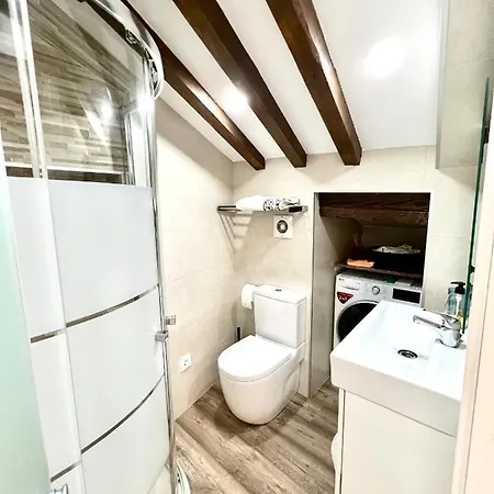 Cozy Attic In The Center Of 아파트 소리아