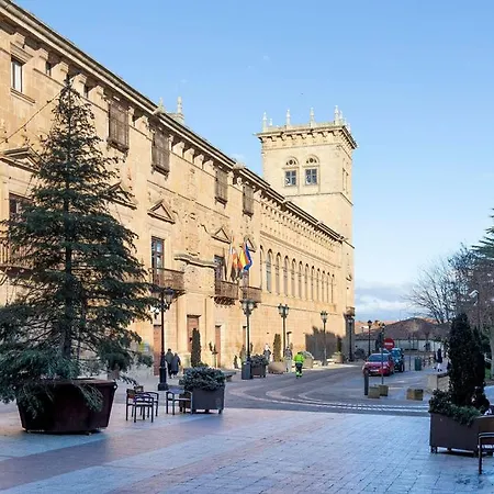 Cozy Attic In The Center Of 소리아
