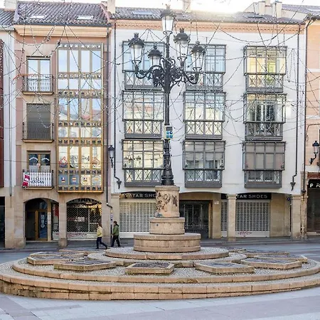 Cozy Attic In The Center Of 아파트