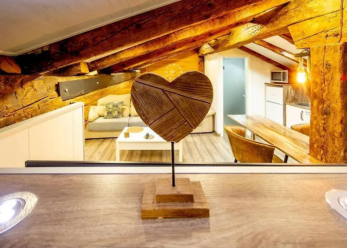 Cozy Attic In The Center Of